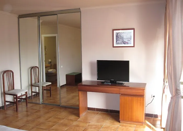 Hotel Victoria & Splay Center