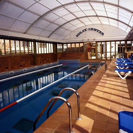 Victoria & Splay Center 3*