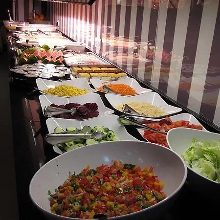 Victoria & Splay Center Hotel 3*