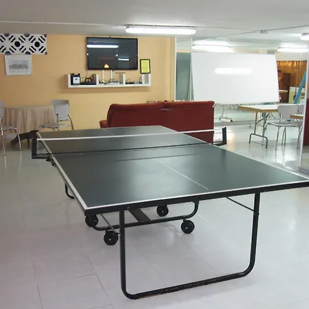 Victoria & Splay Center Hotel