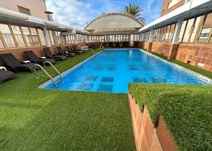 Victoria & Splay Center 3* Segur de Calafell
